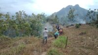 Kerja Bakti ‘Tumpak Jon’ Penghubung Jinggring – Secang di Tulungagung, Kades Pakisrejo Sebut Jalur Strategis