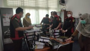 Pidsus Kejati Sumsel ‘Obok-Obok’ Kantor Dinas Pertanian Sumsel
