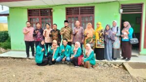 6 Mahasiswa Kehutanan Universitas Syeh Gayo Lues Magang di DLH   