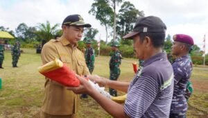Bupati Kapuas Hulu Buka TMMD Reguler Perbatasan ke-114 Kodim 1206/Psb