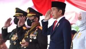 Presiden Jokowi Pimpin Upacara HUT Bhayangkara ke-76 di Lapangan Akpol Semarang Jawa Tengah