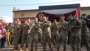 US Army “Diserbu” Warga OKU Timur