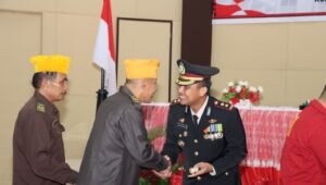 Salami Veteran Penuh Takzim, Kapolres Tapsel : Sebagai Wujud Rasa Hormat dan Sayang kepada Pejuang Kemerdekaan