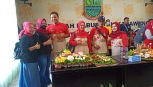 Palumbonsari Juara Lomba Kebersihan Kantor dan Nasi Tumpeng HUT RI ke-77