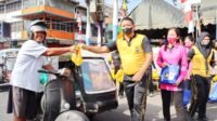 Momen HUT Polwan ke-74, Kapolres Padangsidimpuan Bagikan 100 Kotak Nasi Uduk