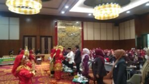 Bupati Tanah Datar Hadiri Pelantikan Pengurus DPD PPNI Periode 2022/2027