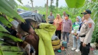 Peduli Sesama, Polsek Tebing Tinggi dan Instansi Pemerintah Berikan Bantuan ke Nenek Lansia