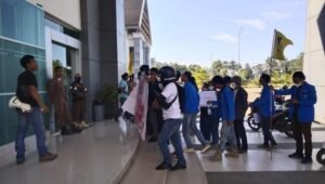 Seruduk Kantor Bupati, PMII Minta Pejabat Dispora Mateng Dicopot