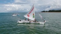 Rombongan Passandeq Akhirnya Tiba di Pantai Lamaru Balikpapan
