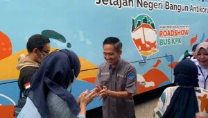 Road Show Bus KPK Tiba di Palembang, Jelajah Negeri Bangun Antikorupsi Edukasi Warga di Kambang Iwak