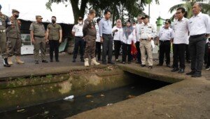 Cegah DBD, Pj Bupati Instruksikan Camat/Lurah dan Kades Gotong Royong Bersih-bersih Lingkungan