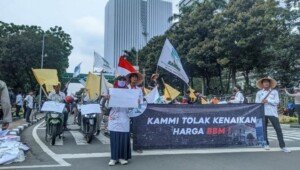 PP KAMMI Gelar Aksi, Kibarkan Bendera Kuning