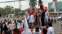 Masyarakat Islam Karawang Tolak Kenaikan Harga BBM