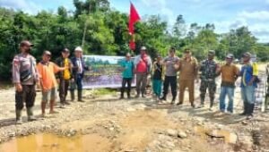 Ini Tanggapan Camat Semitau terkait PT GTM Bangun Jembatan