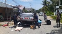 Mobil Dinas Asisten II Sulbar Jungkir Balik