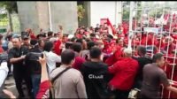 Demo Aliansi Batak Perjuangkan Keadilan Untuk Alm Brigadir J Nyaris Ricuh