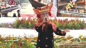 Diva Aurel Gadis asal Tanah Datar Pukau Pengunjung Makassar F8