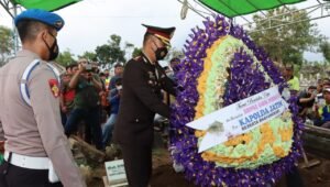Polisi Korban Tragedi Kanjuruhan Dimakamkan di Desa Sambijajar