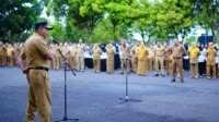 Pj Sekda Musni Wijaya Beri Semangat Pegawai Saat Apel Bersama