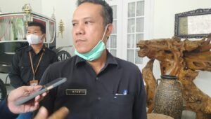 TPT Baru Seminggu Dibangun Sudah Hancur, Ini Penjelasan Kadin PUTR Purwakarta