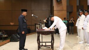 Pj Bupati Apriyadi Ingatkan 65 Pj Kades Bersikap Netral Saat Pilkades