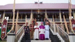 Bupati Kapuas Hulu Resmikan Gereja ST Antonius Padua Mendalam