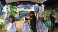 Deklarasi Dukung Anies, Serasi Cukur Rambut 100 Orang Warga Purwakarta