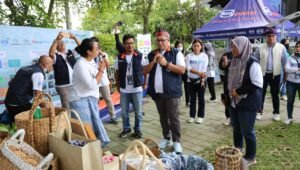 Jasa Tirta II dan Puluhan BUMN Sulap Eceng Gondok Jadi Pupuk Humus Aktif dan Pupuk Cair