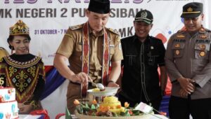 Wabup Kapuas Hulu Hadiri Dies Natalis ke XVI SMKN 2 Putussibau 