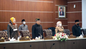 Bupati Purwakarta Sampaikan Raperda RAPBD 2023 Pada Rapat Paripurna