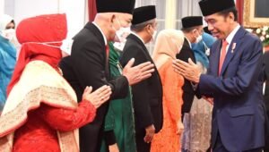 Presiden Jokowi Lantik Anggota Dewan Pengawas dan Badan Pelaksana BKPH, Ini Daftarnya