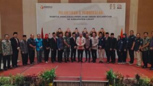 Ketua Bawaslu Kabupaten Lahat Lantik 72 Panitia Pengawas Pemilihan Umum Kecamatan Se-Kabupaten Lahat