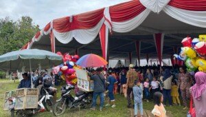 Berkah Pedagang Saat Pelantikan Kades di Sungai Keruh Muba
