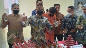 Oplos Miras Menggunakan Alkohol 70 Persen, Warga Banyuasin Ditangkap Polisi