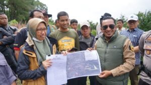 Bupati Meradang, Sejengkalpun Tanah Milik Tanah Datar Tak Bisa Diambil Orang Lain