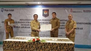 Bupati Kapuas Hulu Dukung Penerapan Aplikasi Puja Indah BSKDN Kemendagri