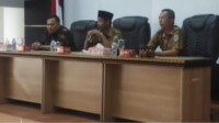 Sekda Azan Buka Acara Bimbingan Penyusunan LK TA 2022