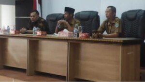 Sekda Azan Buka Acara Bimbingan Penyusunan LK TA 2022