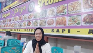 Terdapat Lalat di Makanan, Pemilik Depot Jogja di Kapuas Hulu Minta Maaf