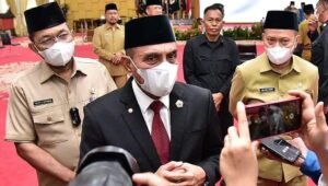 Gubernur Sumut Berikan Beasiswa Untuk Mahasiswa Berprestasi dan Kurang Mampu