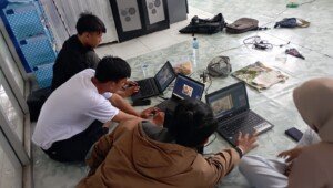 Tawarkan Sekolah Gratis Desain Grafis