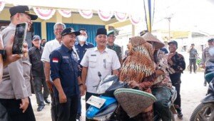 Tinjau Pembangunan Infrastruktur, Pj Bupati Apriyadi Bermalam di Lalan