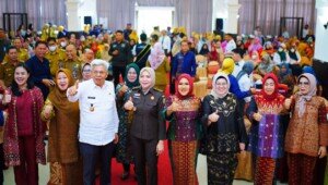 Kades Sukajaya Raih Penghargaan Perempuan Pemimpin Inspiratif