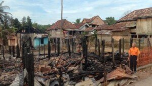 Distribusi Bantuan Korban Kebakaran Talang Leban Muba Terus Berdatangan