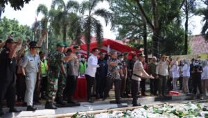 Cipta Kondisi, Ribuan Miras Dimusnahkan Polres Purwakarta 