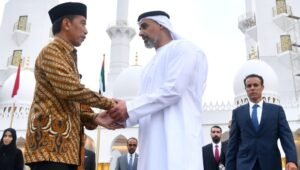 Presiden Jokowi Terima Kedatangan Putra MBZ di Masjid Raya Sheikh Zayed Kota Surakarta
