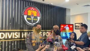 Mutasi Polri, 2 Kapolda dan 7 Polwan Dapat Promosi Jabatan