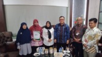 Bupati Empat Lawang dan Ketua TP-PKK Empat Lawang Jadi yang Pertama Pendatang Regsosek