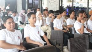 Gandeng Mahasiswa, Indonesia Survey Kukuhkan 200 Volunteer