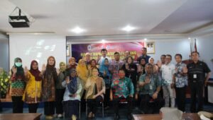 Sekda dan Ketua TP PKK Angeline Fremalco Rapat Audit Kasus Stunting di Kapuas Hulu